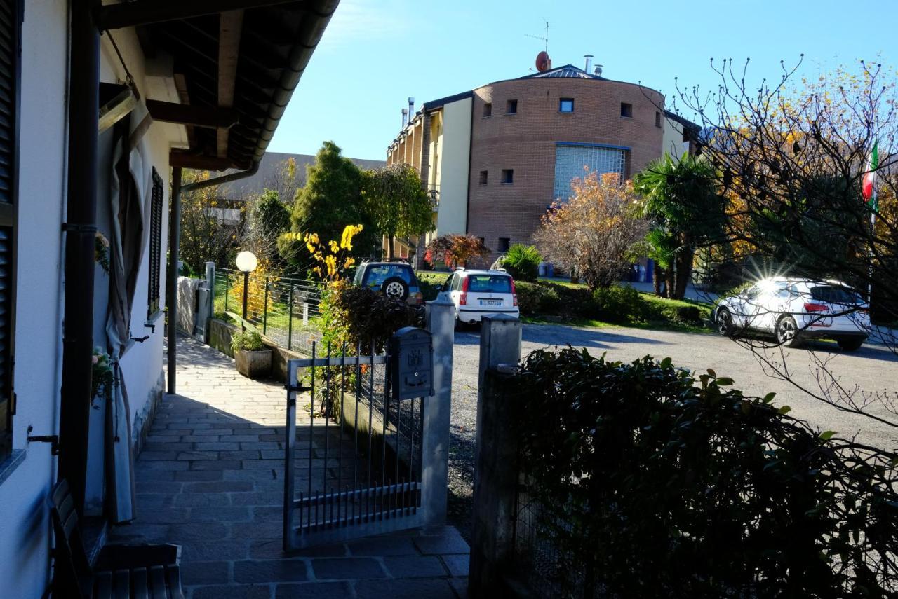 Hotel Il Canneto Porto Ceresio Exterior foto